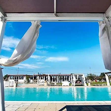 Hotel Borgo Rosso Terra 4*
