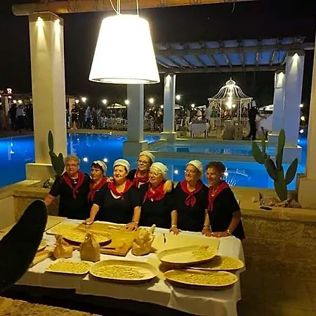 Borgo Rosso Terra Ξενοδοχείο 4*